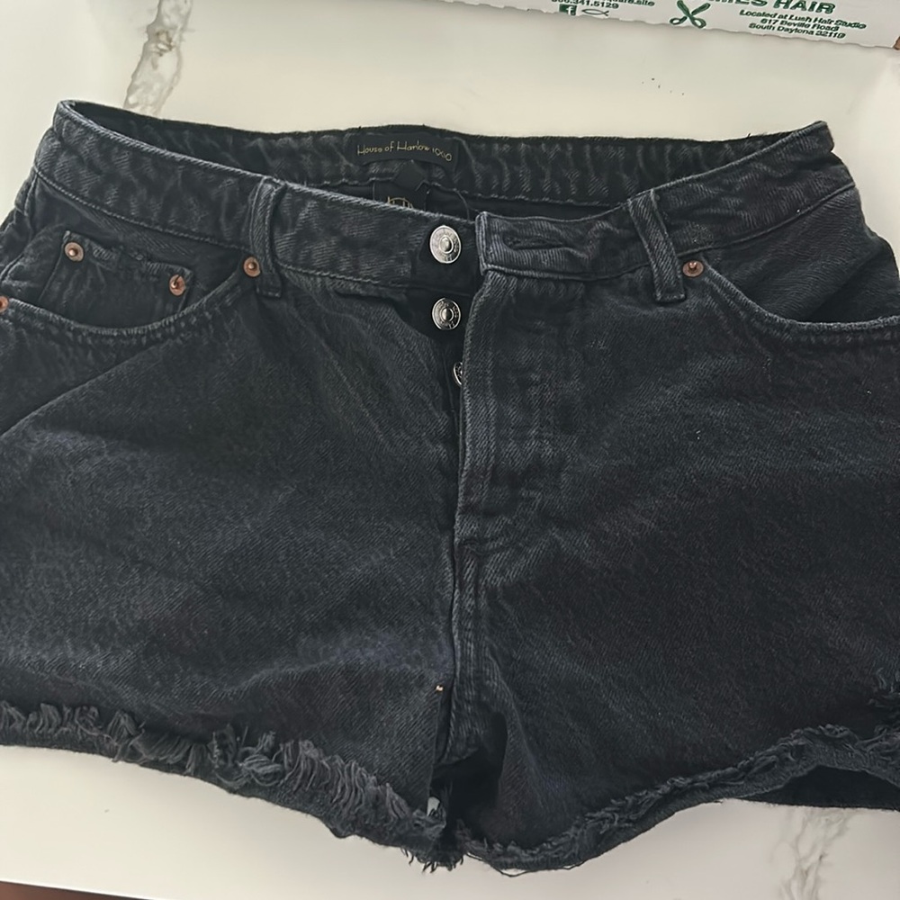 House of Harlow black women’s shorts